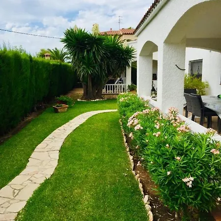 La Sirena Villa *